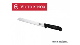 Couteau à pain Victorinox Fibrox 21 cm finement dentelé.